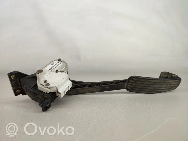 Volvo XC70 Pedal assembly 