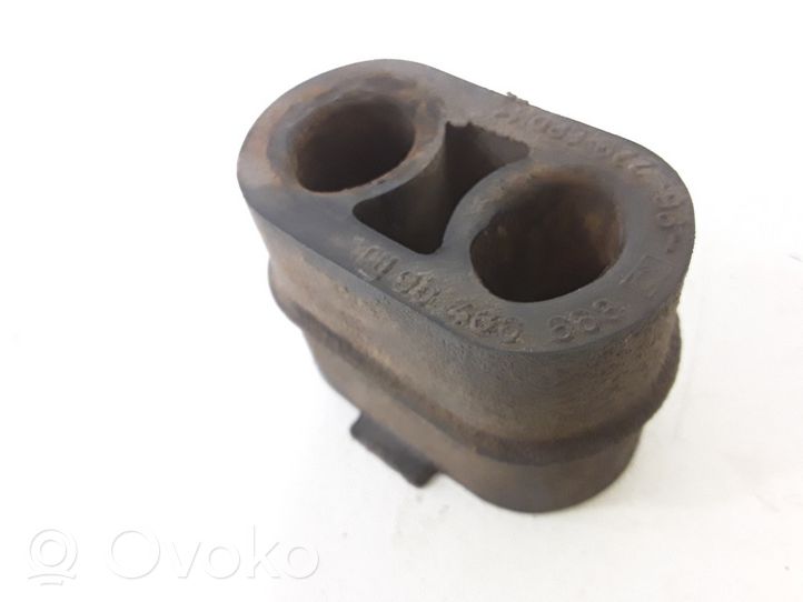 Opel Astra G Staffa/supporto di montaggio della marmitta 90466668