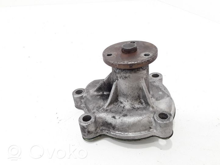 Opel Astra H Water pump 