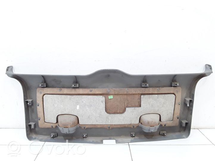 Volkswagen PASSAT B5.5 Garniture de couvercle de coffre arriere hayon 3B9867601