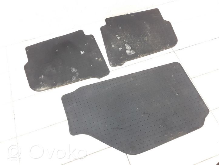 Skoda Fabia Mk1 (6Y) Kit tapis de sol auto 