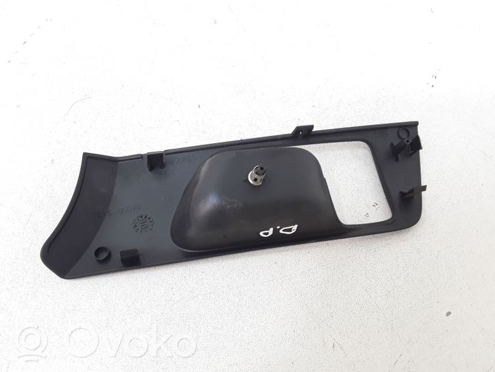 Toyota Avensis T250 Rivestimento della maniglia interna per portiera anteriore 6761505020