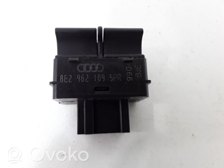Audi A4 S4 B6 8E 8H Interrupteur d'alarme 8E2962109