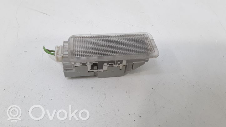 Citroen C5 Wewnętrzna lampka bagażnika 