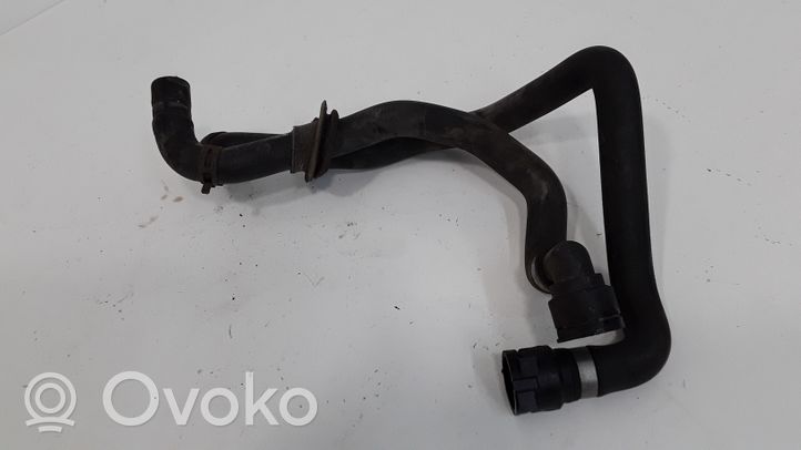 Volkswagen PASSAT B5.5 Tubo flessibile radiatore 8D0819373N