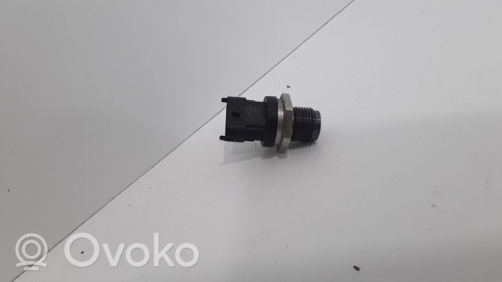 Volvo V70 Sensor de presión de combustible 