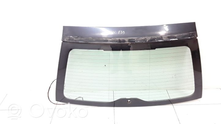 BMW 5 E39 Opening tailgate glass 