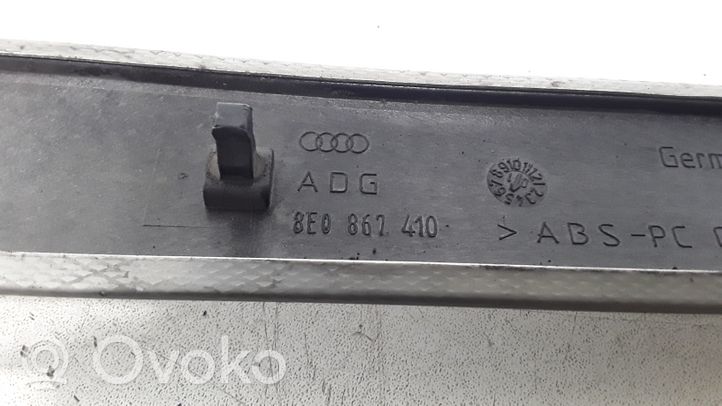 Audi A4 S4 B6 8E 8H Etuoven verhoilu (käytetyt) 8E0867410