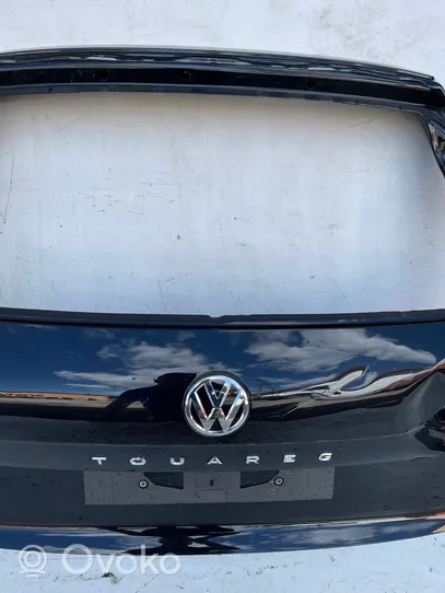 Volkswagen Touareg III Tylna klapa bagażnika 