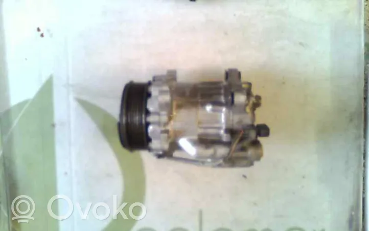 Volkswagen Polo Compressore aria condizionata (A/C) (pompa) SD7B107158