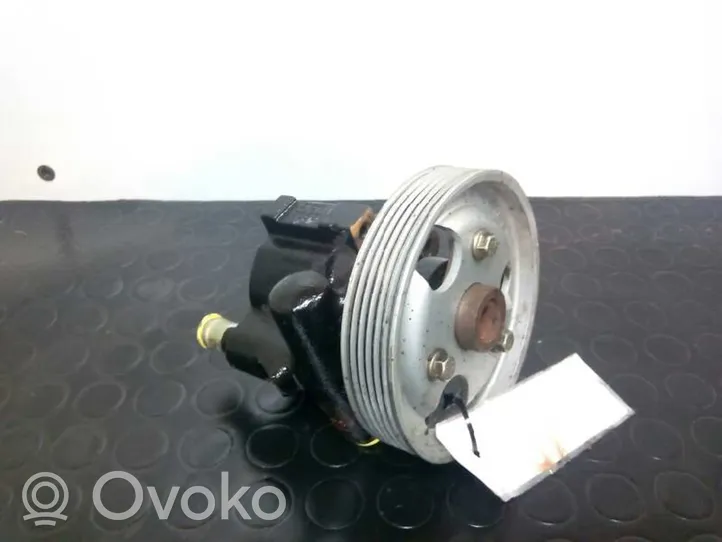 Renault Clio I Power steering pump 7700431283