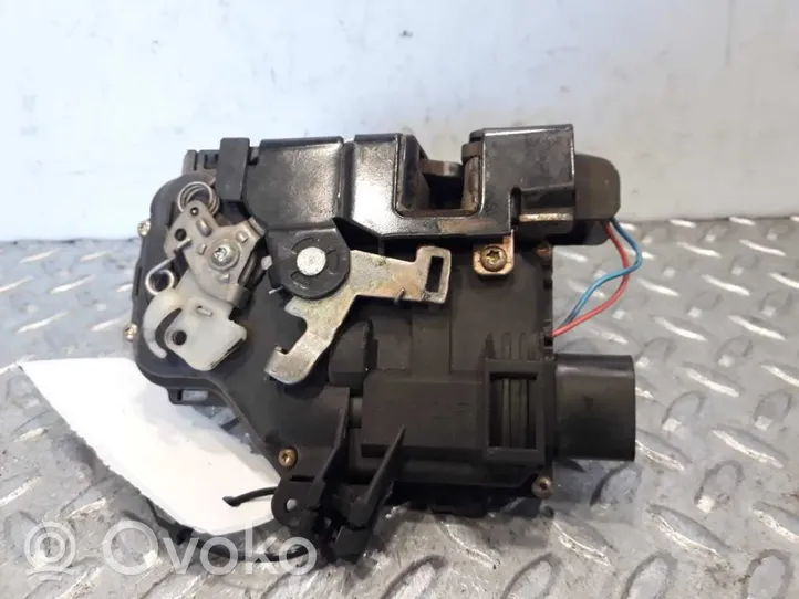 Audi A6 S6 C5 4B Serrure 4B1837016B