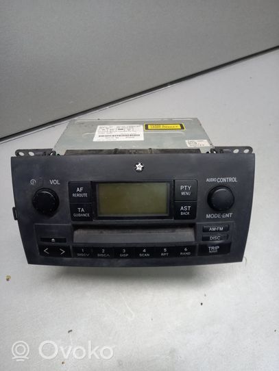 Toyota Corolla Verso E121 Unité principale radio / CD / DVD / GPS 8612013060B0