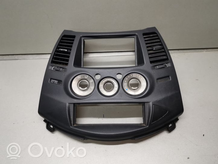 Mitsubishi Grandis Mascherina climatizzatore/regolatore riscaldamento GN71104450