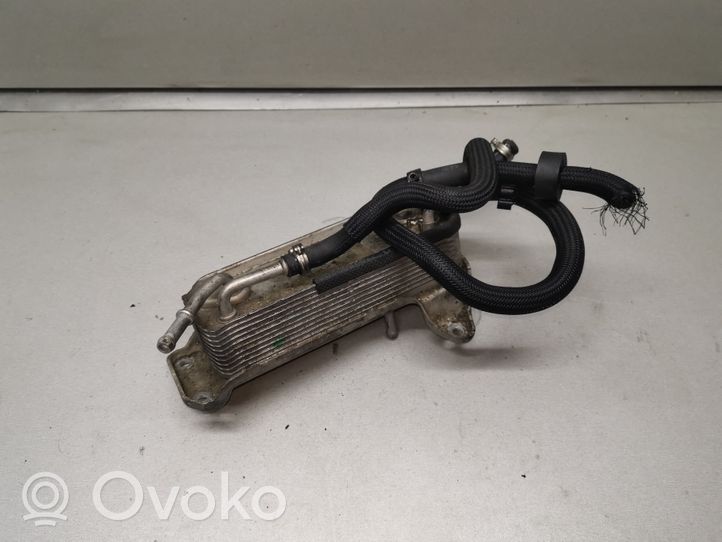 Mercedes-Benz C W203 Support de filtre à huile A6120700079