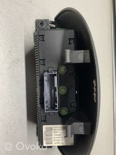 Opel Tigra B Monitor / wyświetlacz / ekran 13156841