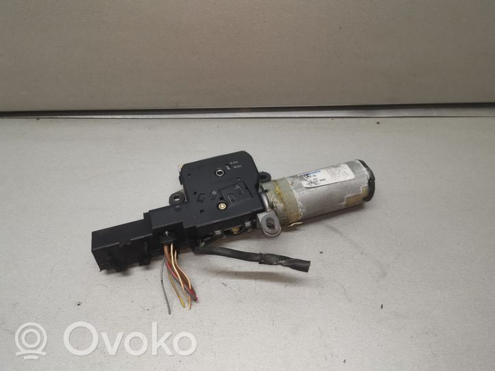 Mercedes-Benz C W202 Motor/activador 2028210651