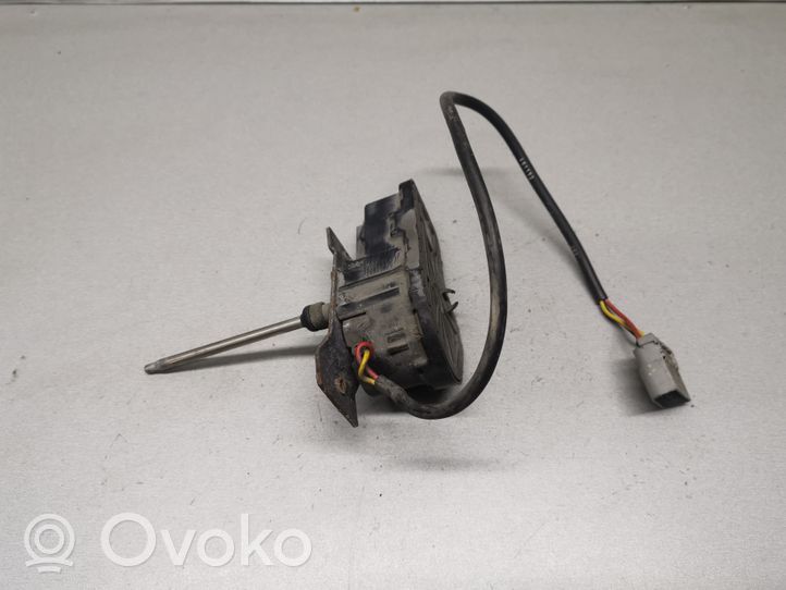 Volvo 850 Silniczek wycieraczki lampy przedniej 