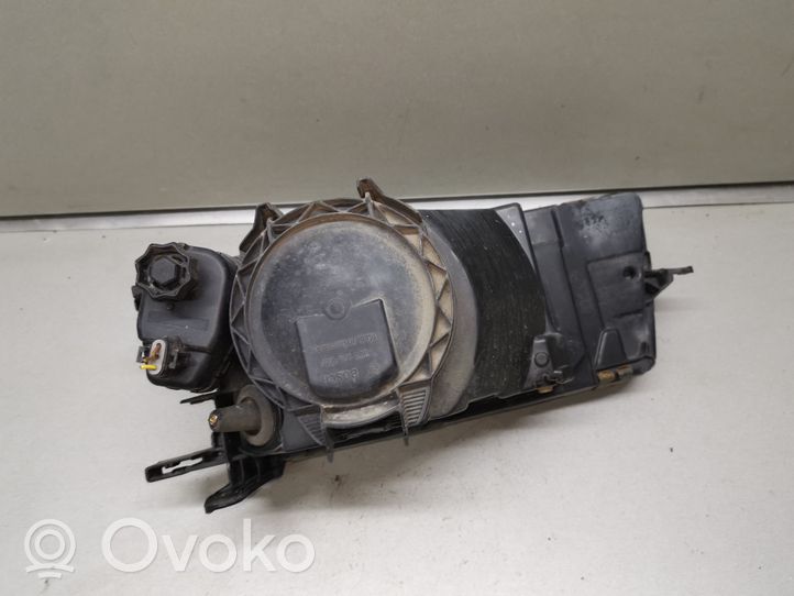 Opel Vectra A Lampa przednia 0301028302