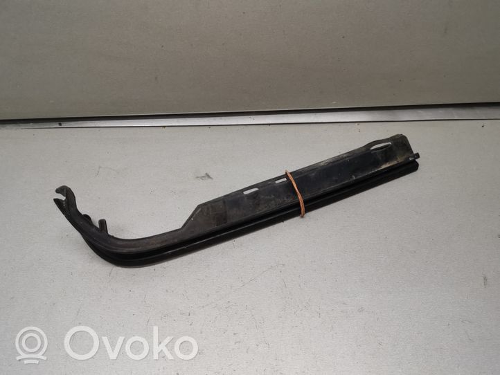 Audi 80 90 S2 B4 Rivestimento sotto il faro/fanale 811853835D