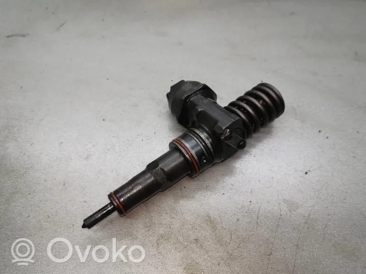 Volkswagen Sharan Fuel injector 038130073AK