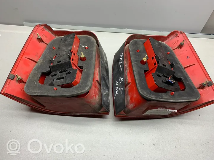 Volkswagen PASSAT B5 Rear/tail lights 