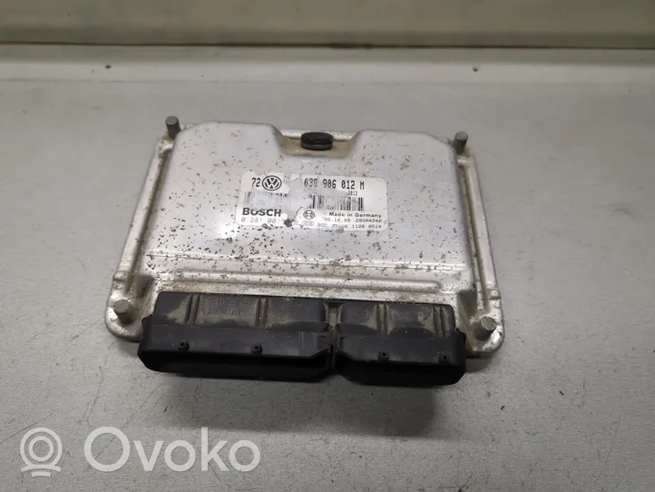 Volkswagen Golf IV Calculateur moteur ECU 038906012M