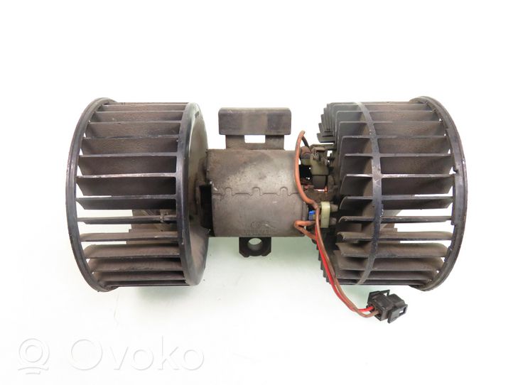 BMW 5 E34 Ventola riscaldamento/ventilatore abitacolo 