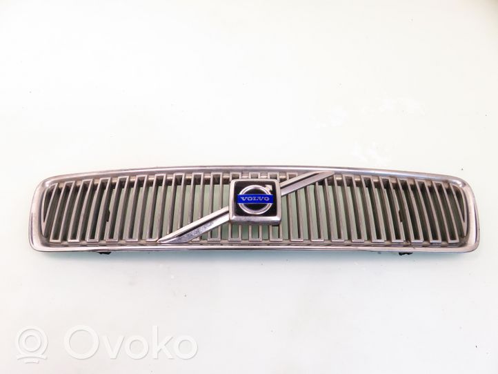 Volvo S40, V40 Front grill 