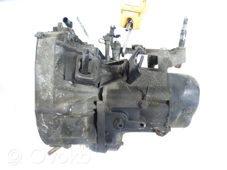Renault Clio II Manual 6 speed gearbox 5048221