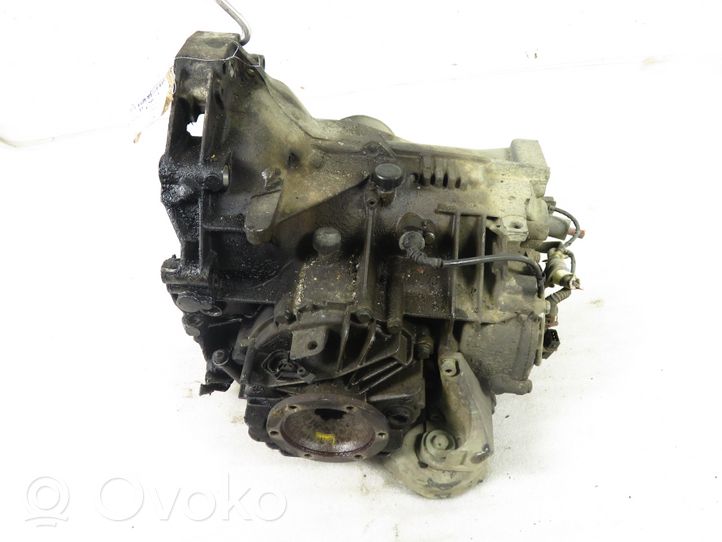 Audi A4 S4 B5 8D Automatinė pavarų dėžė 01M321247