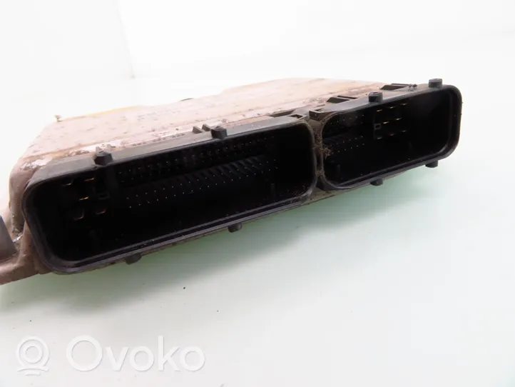 Volkswagen Golf IV Sterownik / Moduł ECU 0281010651