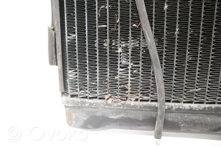 Mercedes-Benz COMPAKT W115 Radiateur de refroidissement 1155011101