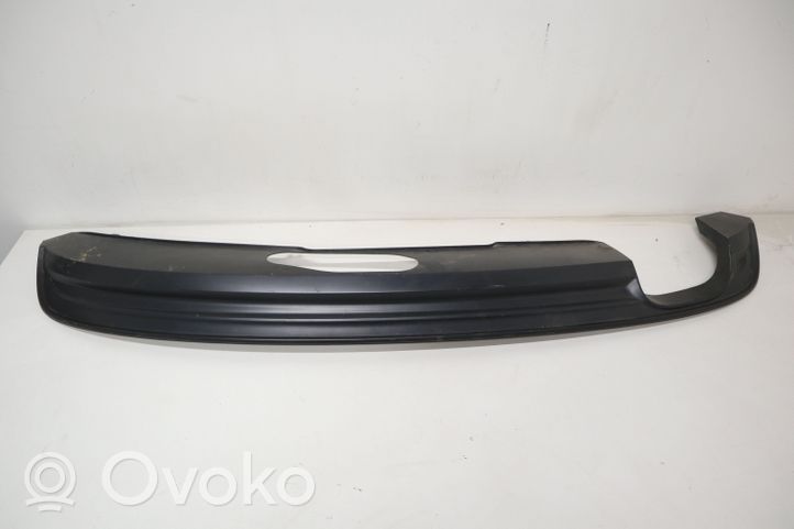 Audi A4 S4 B9 Takapuskurin alaosan lista 8W0807521B