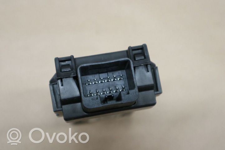 Land Rover Discovery 4 - LR4 Seat heating relay 2R8314C724AB