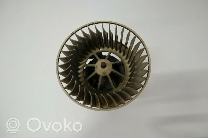 BMW 7 E38 Ventola riscaldamento/ventilatore abitacolo 8372183