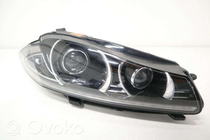 Jaguar XF X260 Lampa przednia CX2313W029