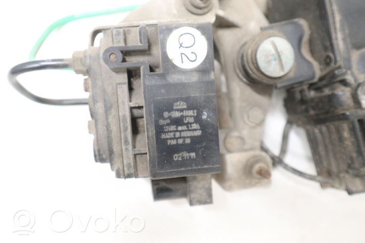 Volkswagen Touareg I Air suspension compressor/pump 7L0698007