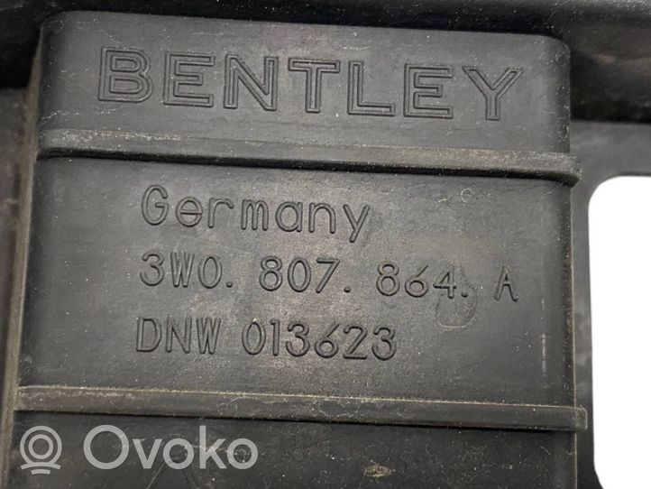 Bentley Continental Задний держатель бампера 3W0807864A