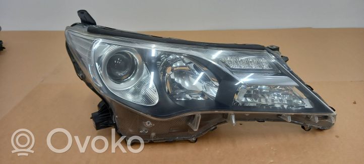 Toyota RAV 4 (XA40) Lampa przednia 7444NA