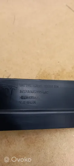 Tesla Model S Osłona tylnej klapy 100906600AC