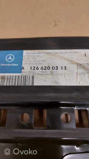 Mercedes-Benz 380 560SEC C126 Akumuliatoriaus tvirtinimo padas A1266200318