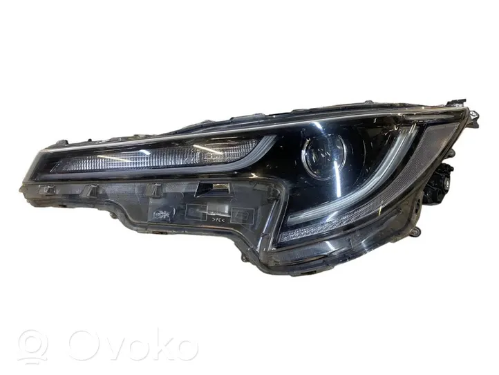 Toyota Corolla E210 E21 Lampa przednia 8115002S70