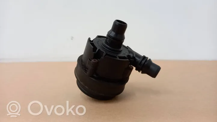 BMW i3 Pompa elettrica dell’acqua/del refrigerante ausiliaria 9147359