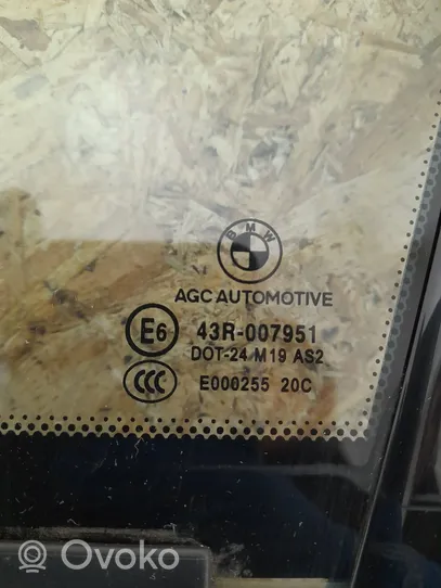 BMW i3 Vetro del deflettore della portiera anteriore - quattro porte 43R007951