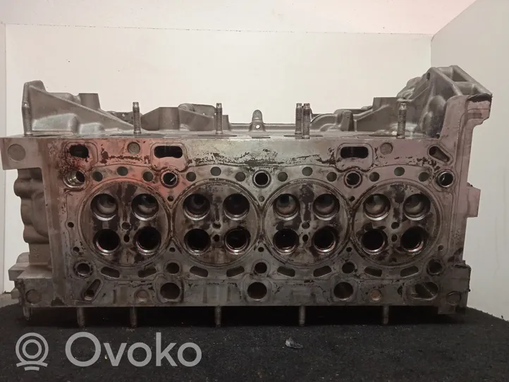 Nissan X-Trail T32 Engine head 