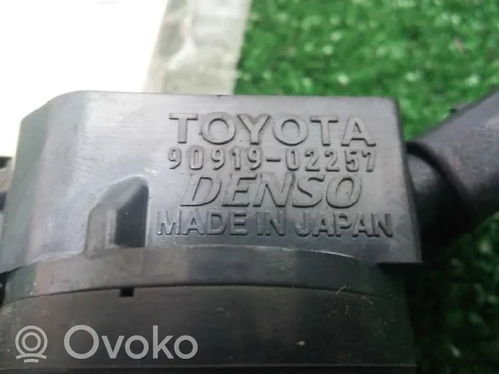 Toyota Auris 150 Cewka zapłonowa wysokiego napięcia 9091902257