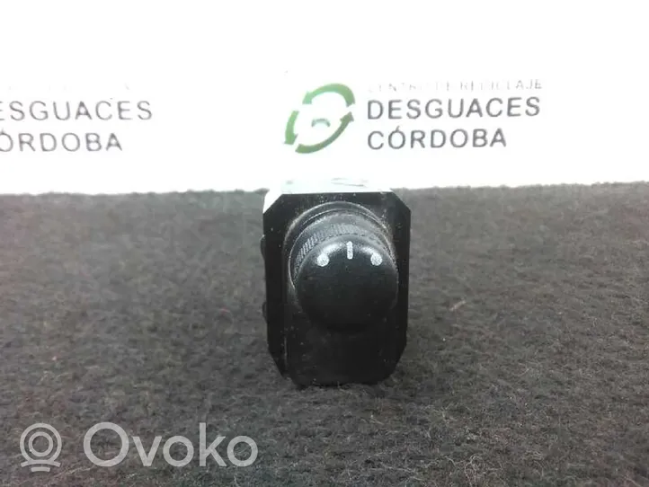 Opel Agila B Wing mirror switch 