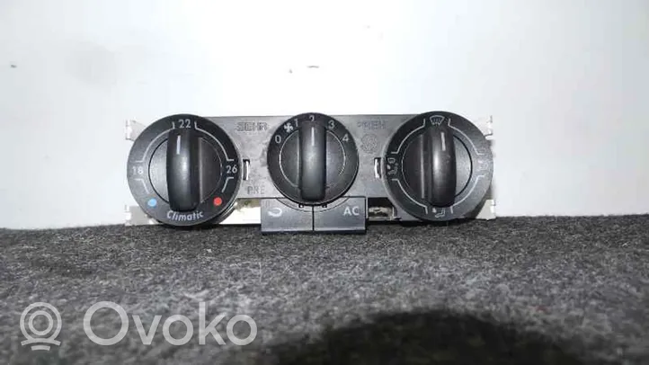 Volkswagen Polo Ilmastoinnin ohjainlaite/moduuli 6Q0820045E