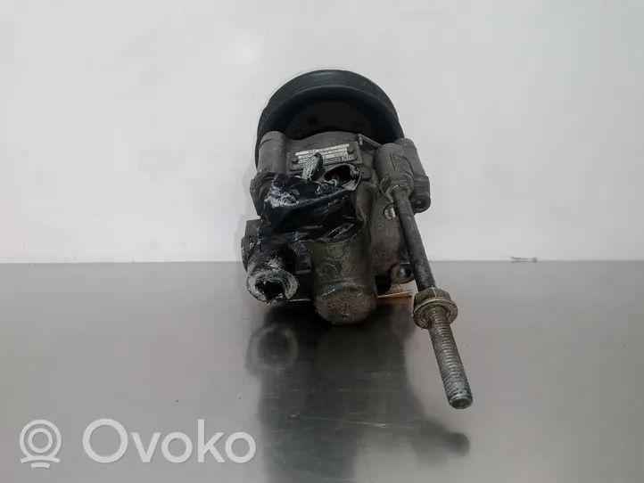 BMW 7 E32 Power steering pump 